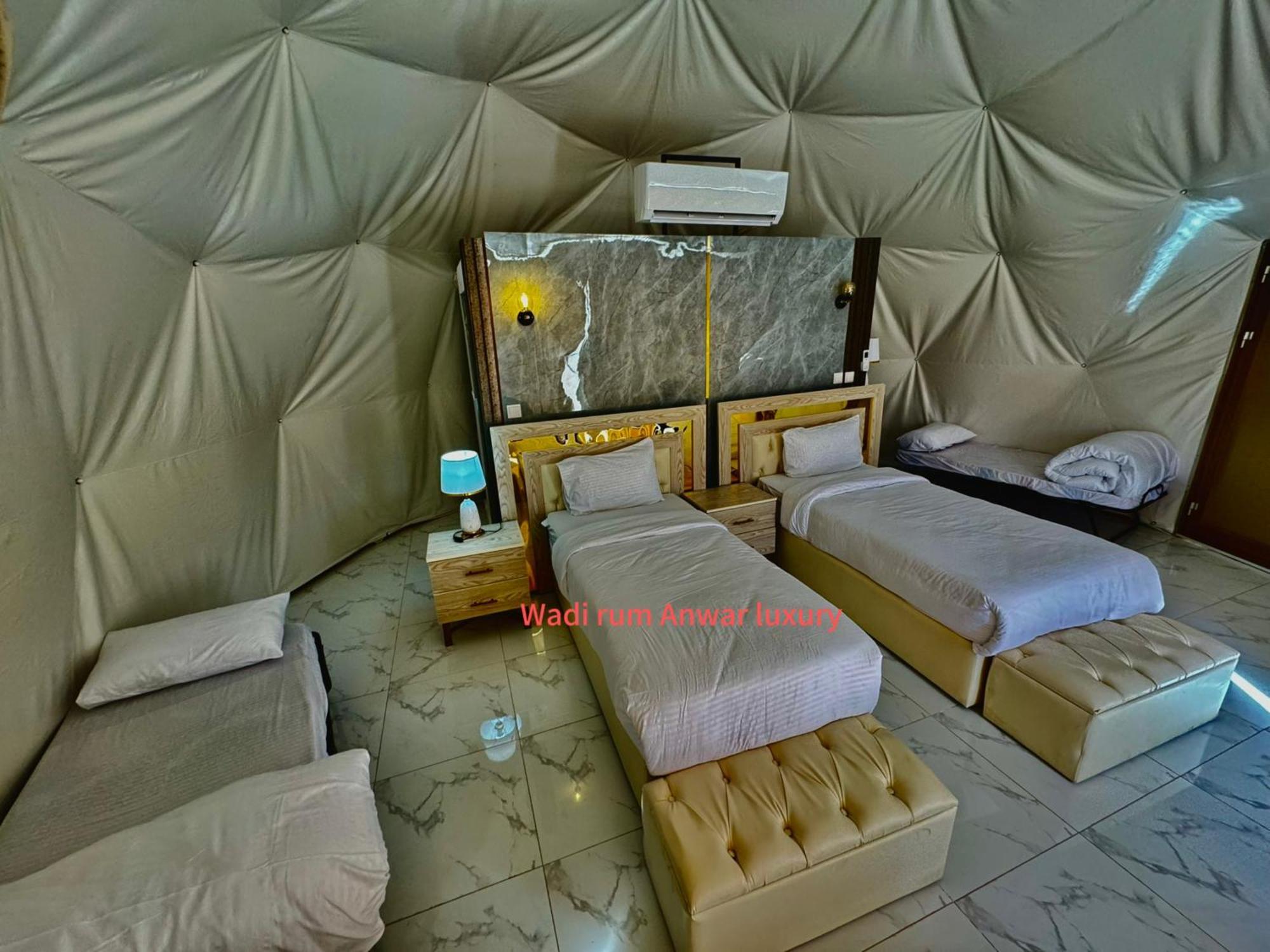 Wadi Rum Anwar Luxury Camp Extérieur photo
